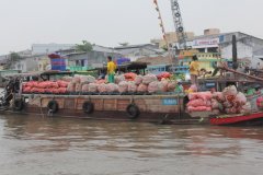 12-Floating market